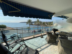 Appartement Antibes terrasse en front de mer